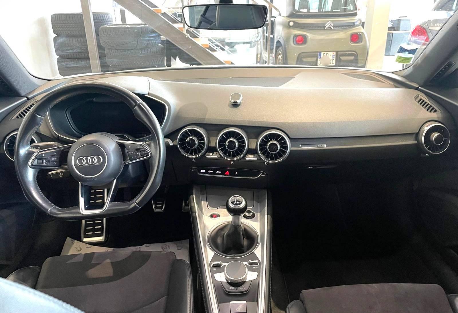 AUDI AUDI TT