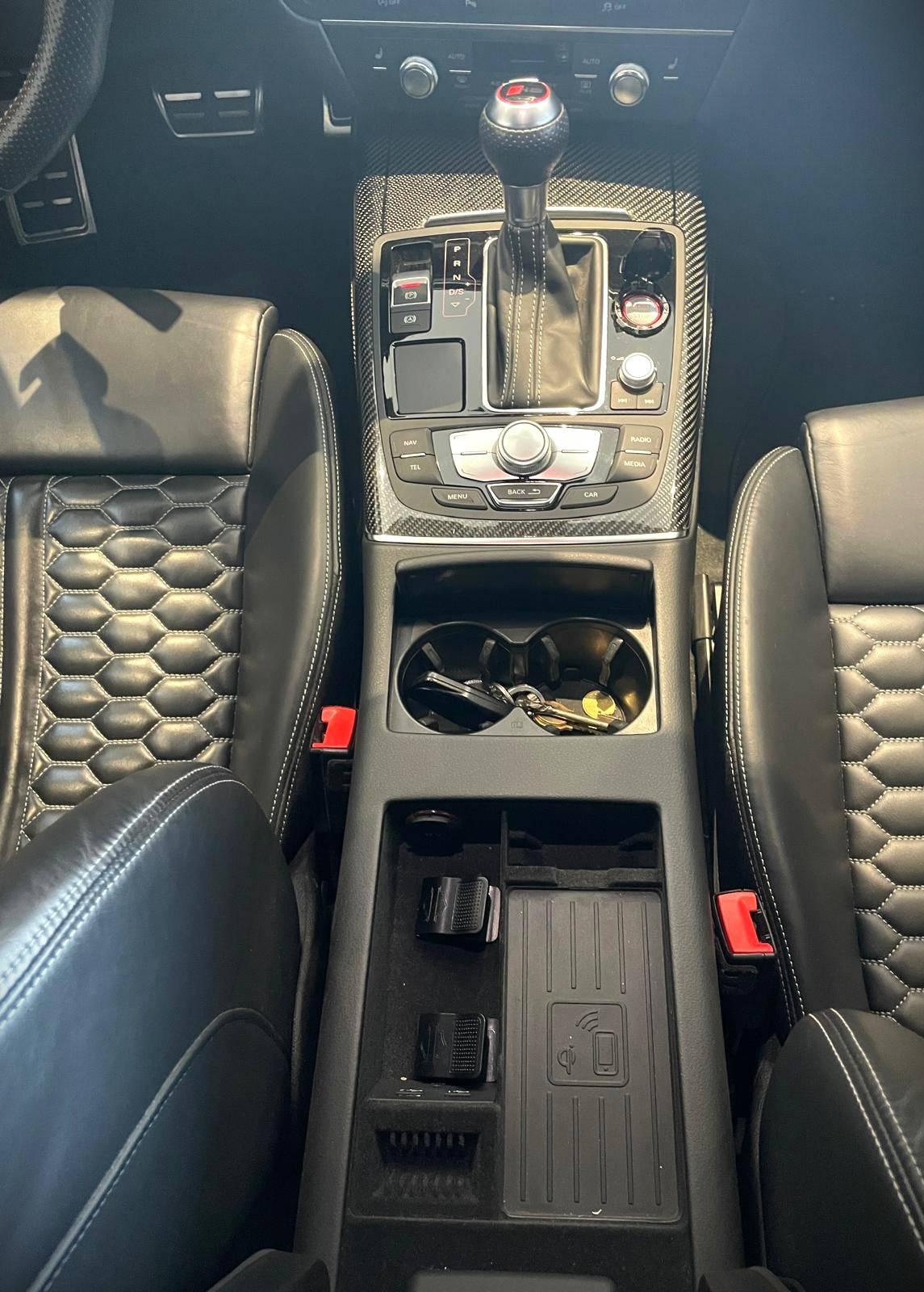 AUDI RS 6 AVANT