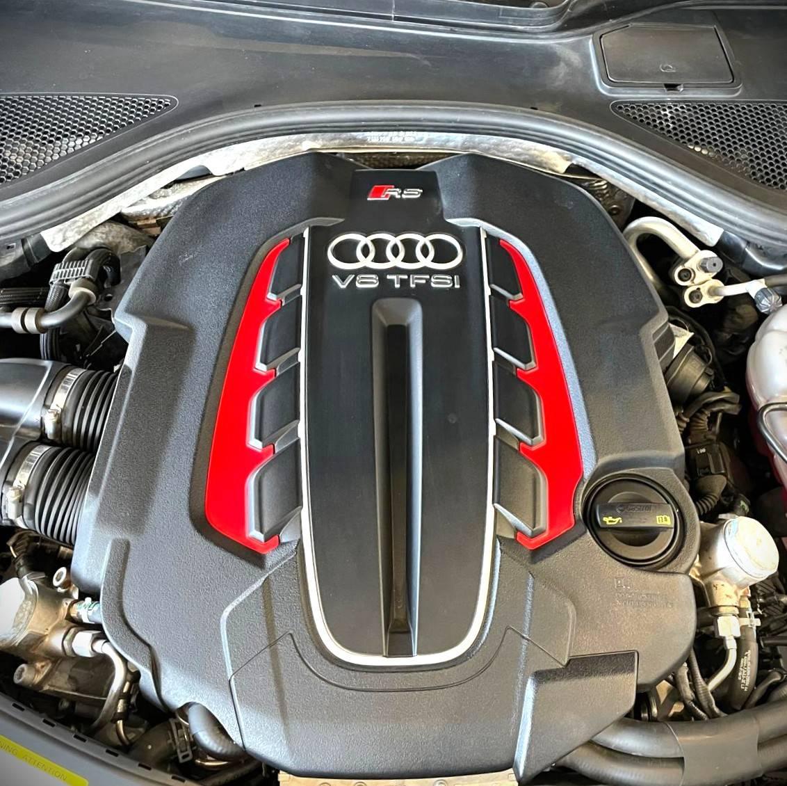 AUDI RS 6 AVANT