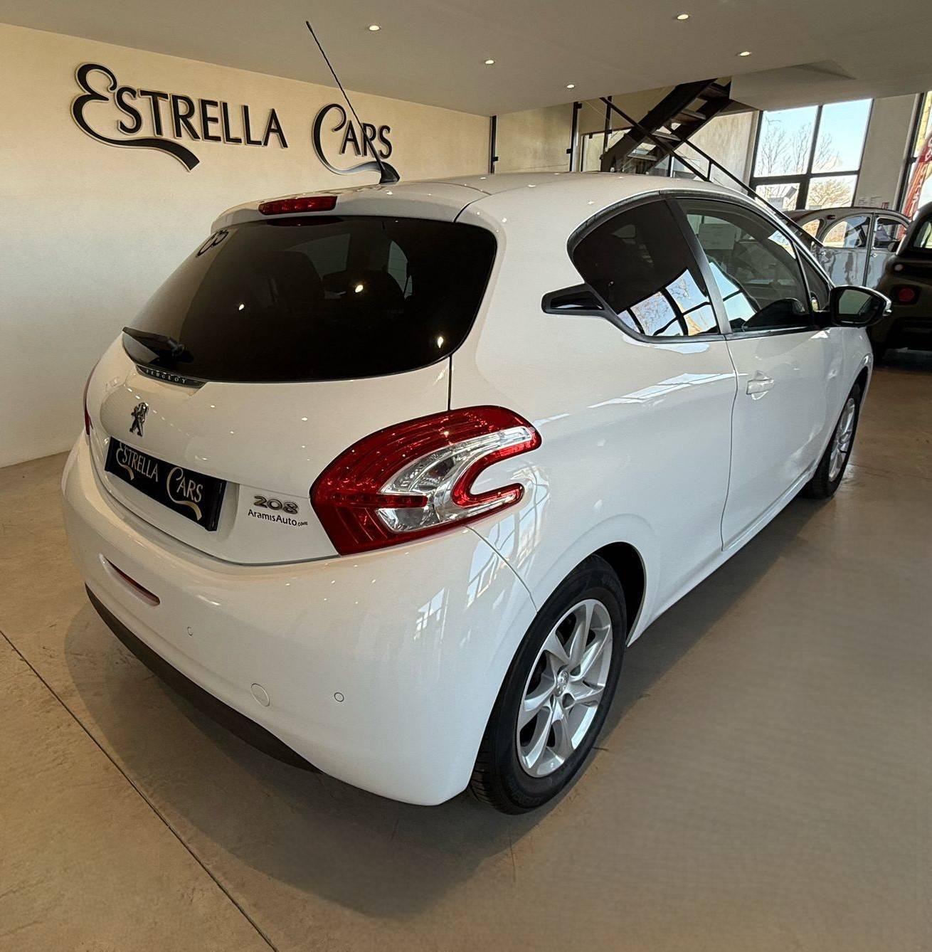 PEUGEOT PEUGEOT 208