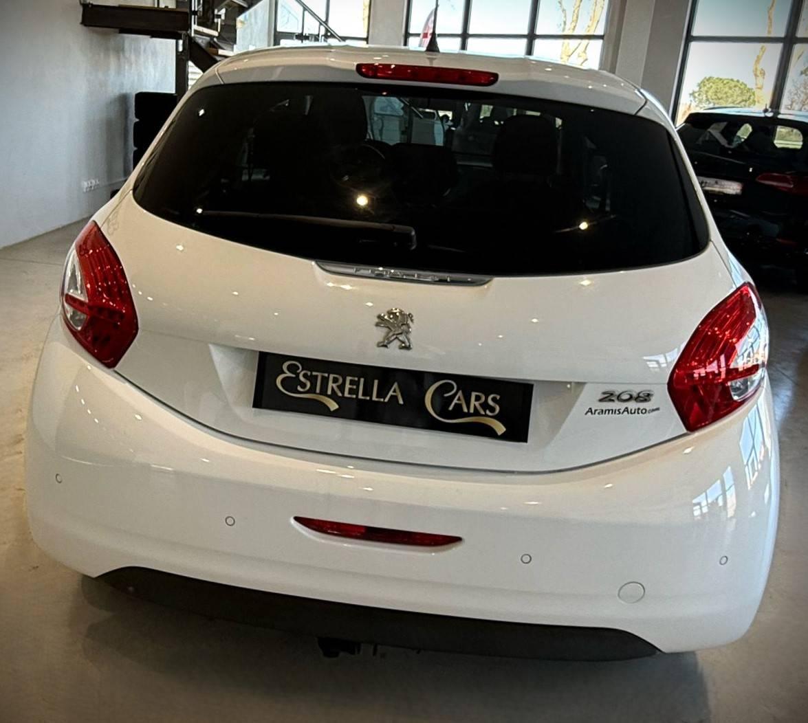 PEUGEOT PEUGEOT 208