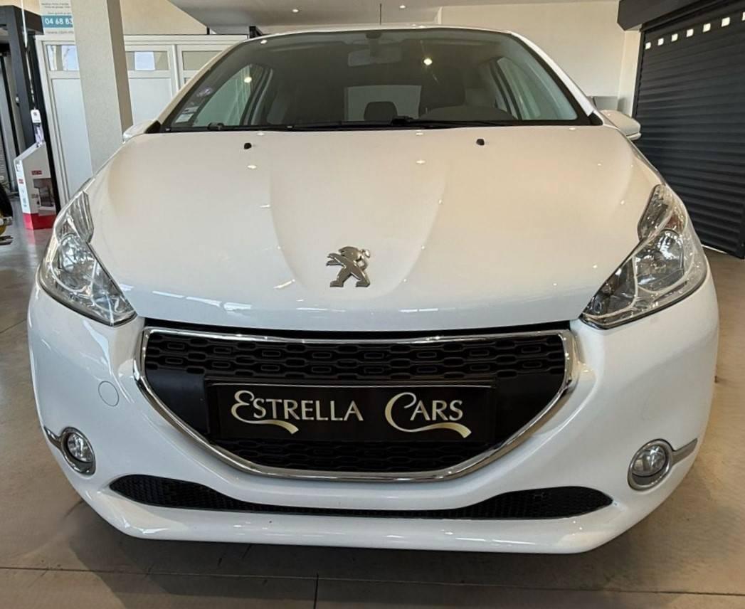 PEUGEOT PEUGEOT 208