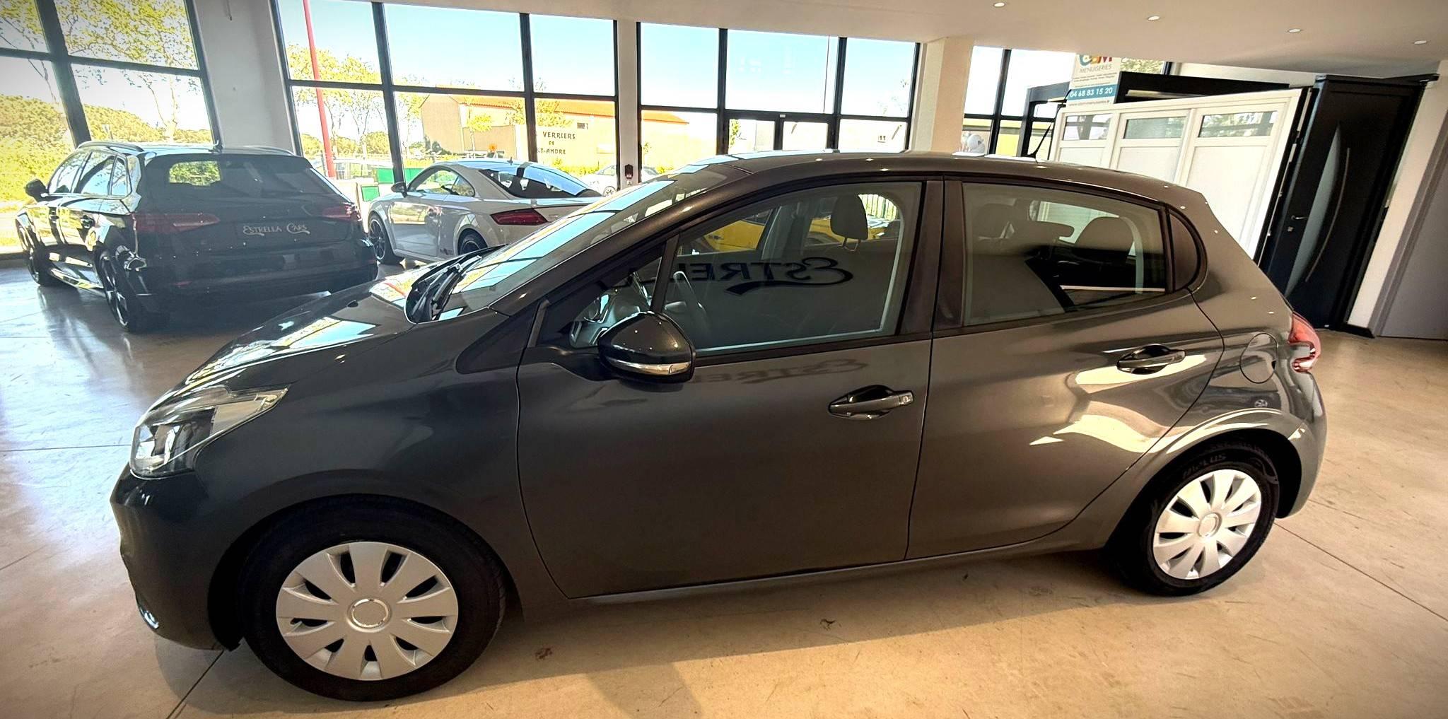 PEUGEOT PEUGEOT 208