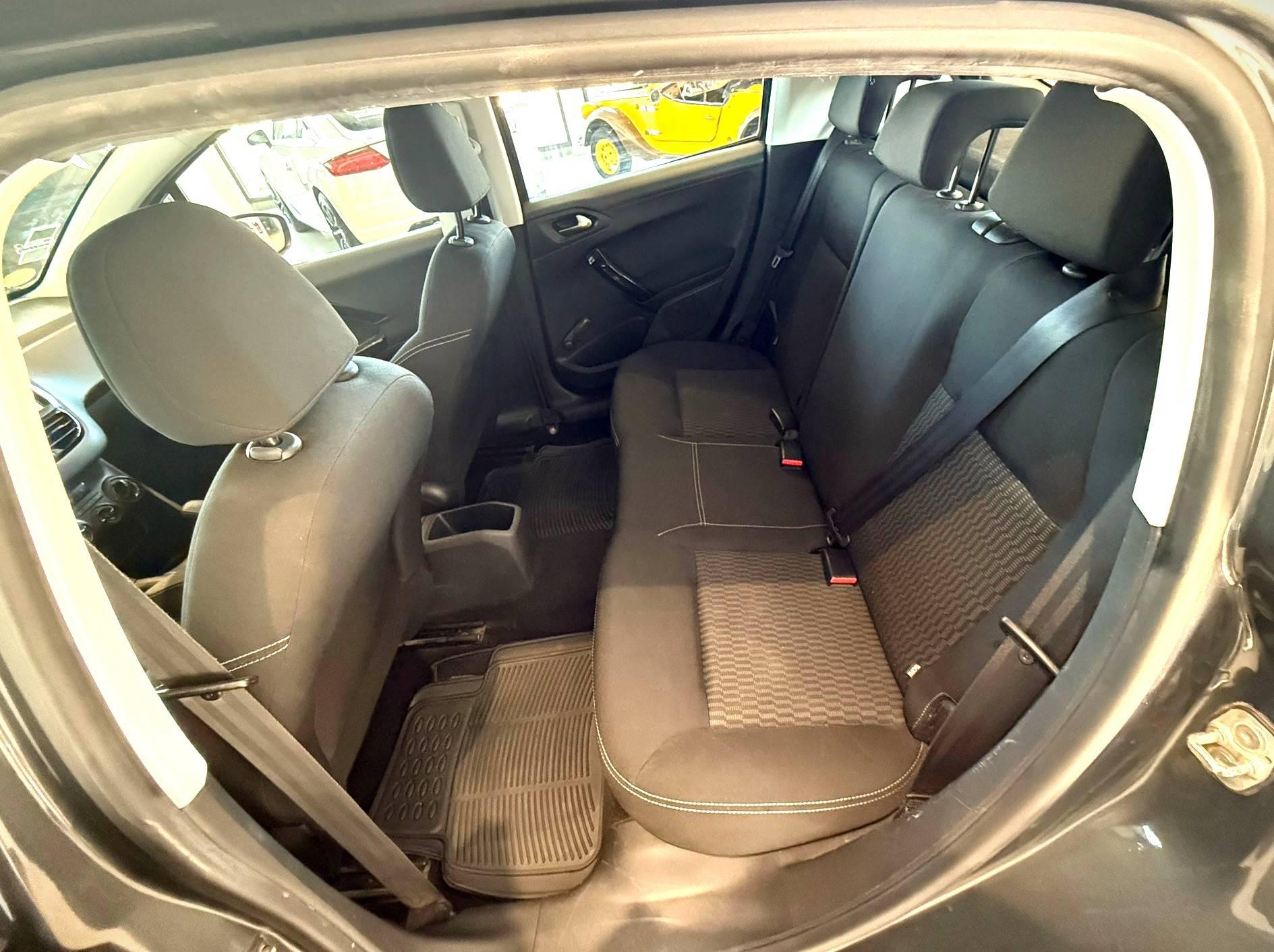 PEUGEOT PEUGEOT 208