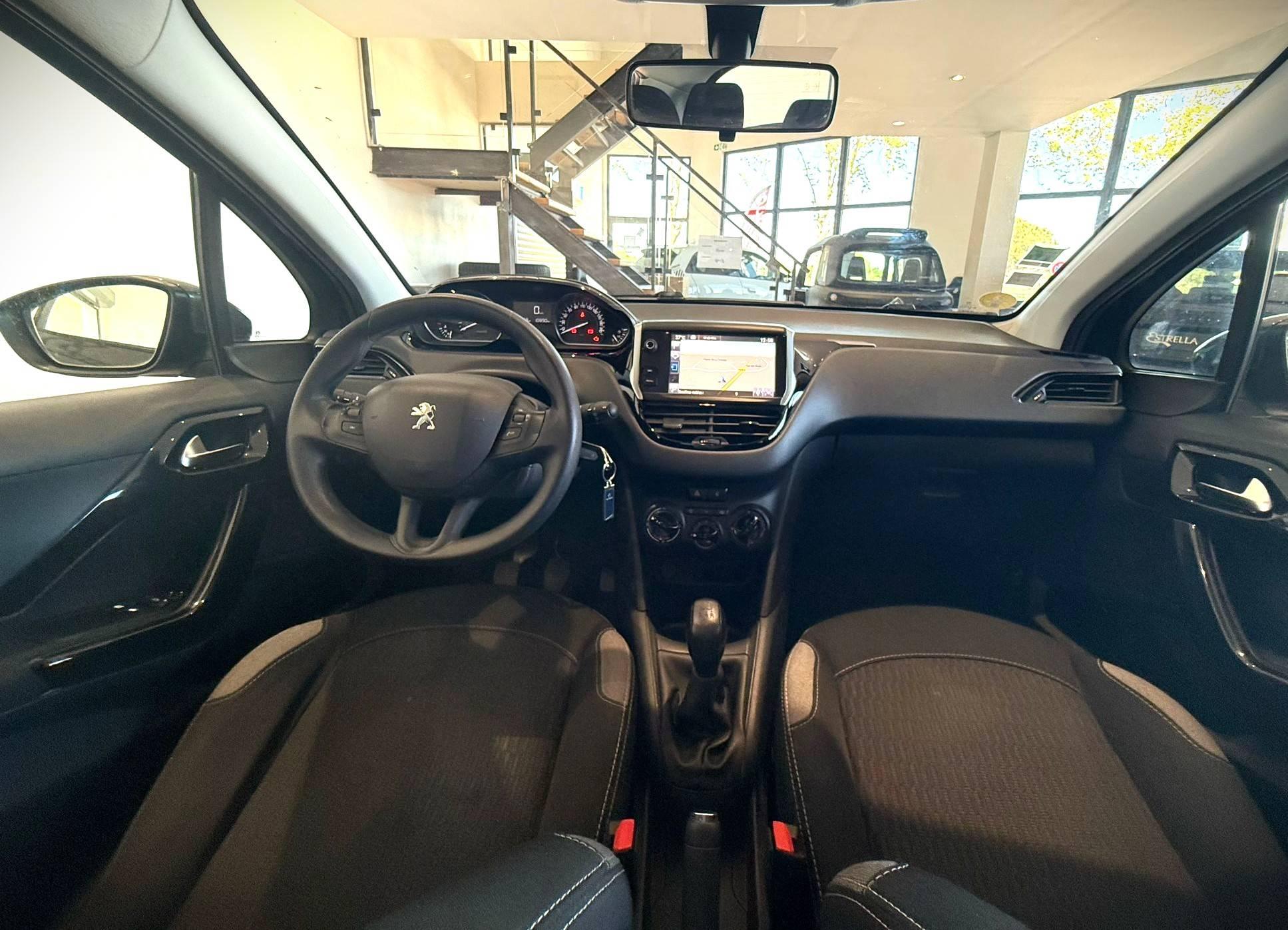 PEUGEOT PEUGEOT 208