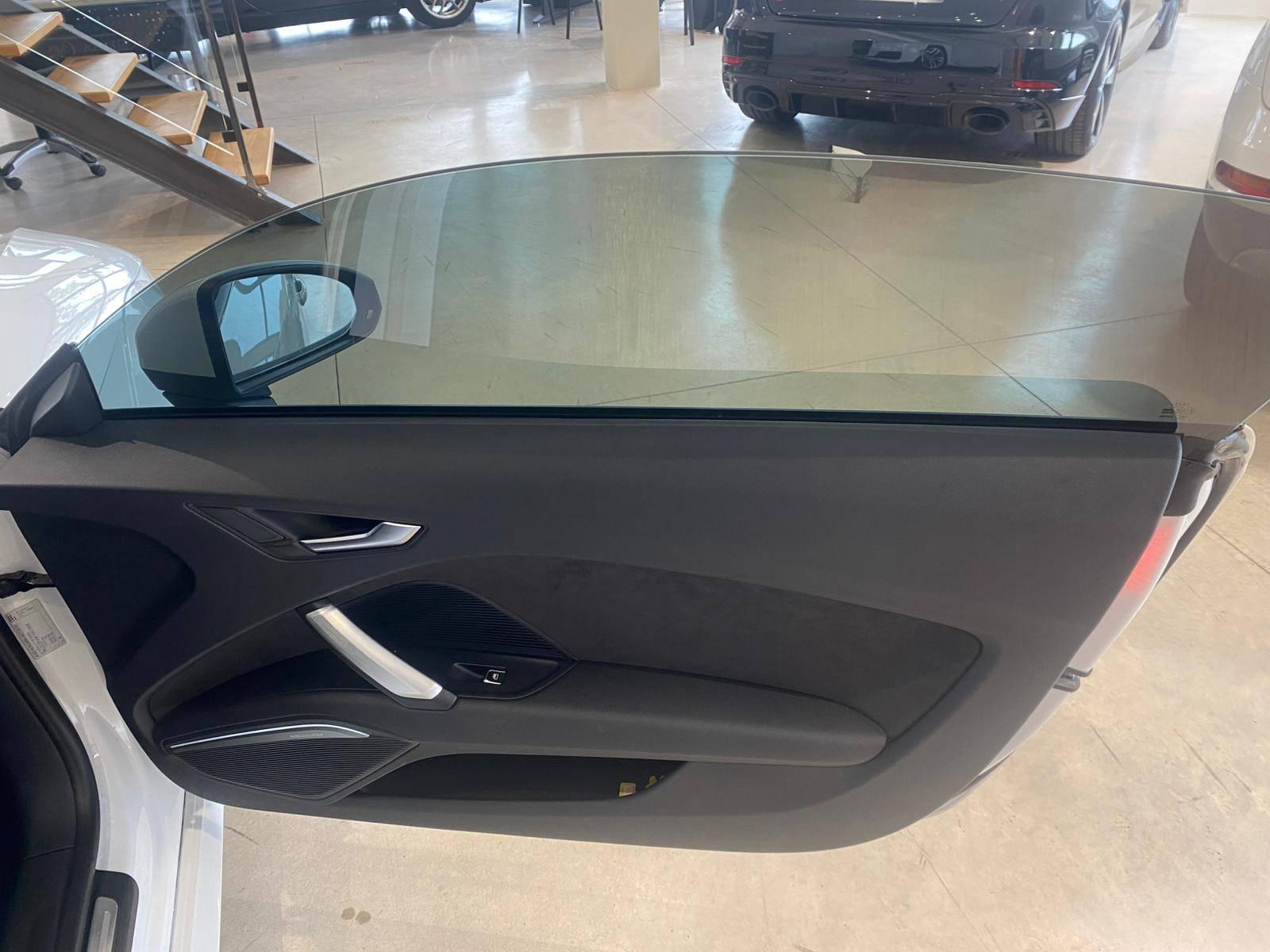 AUDI AUDI TT