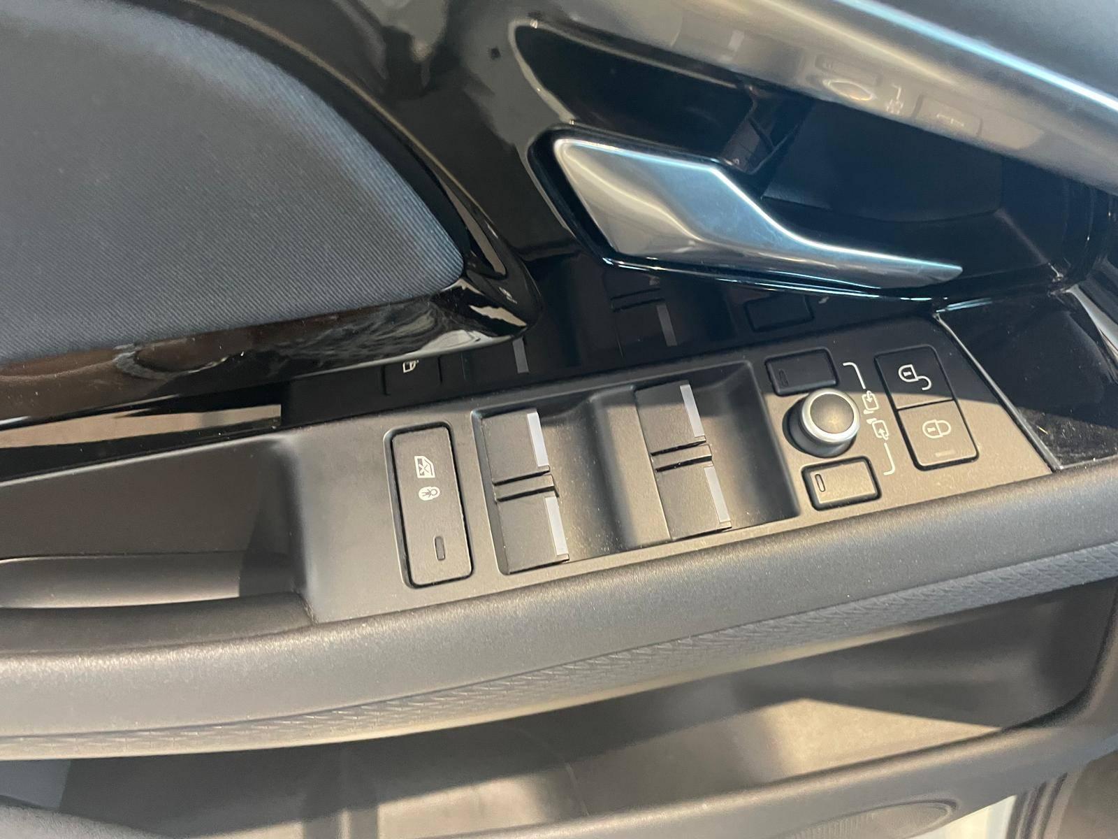 LAND-ROVER RANGE ROVER EVOQUE
