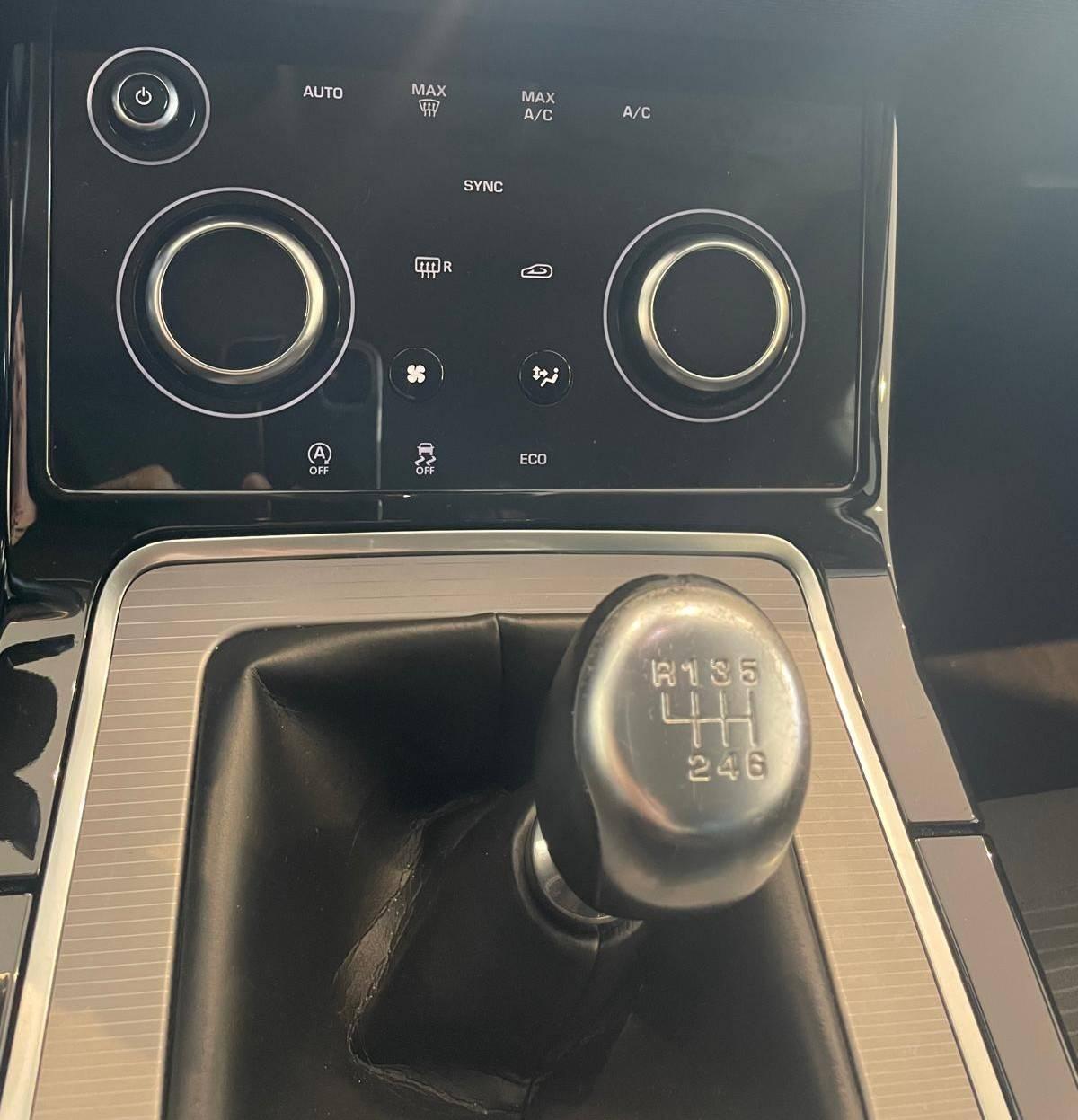 LAND-ROVER RANGE ROVER EVOQUE