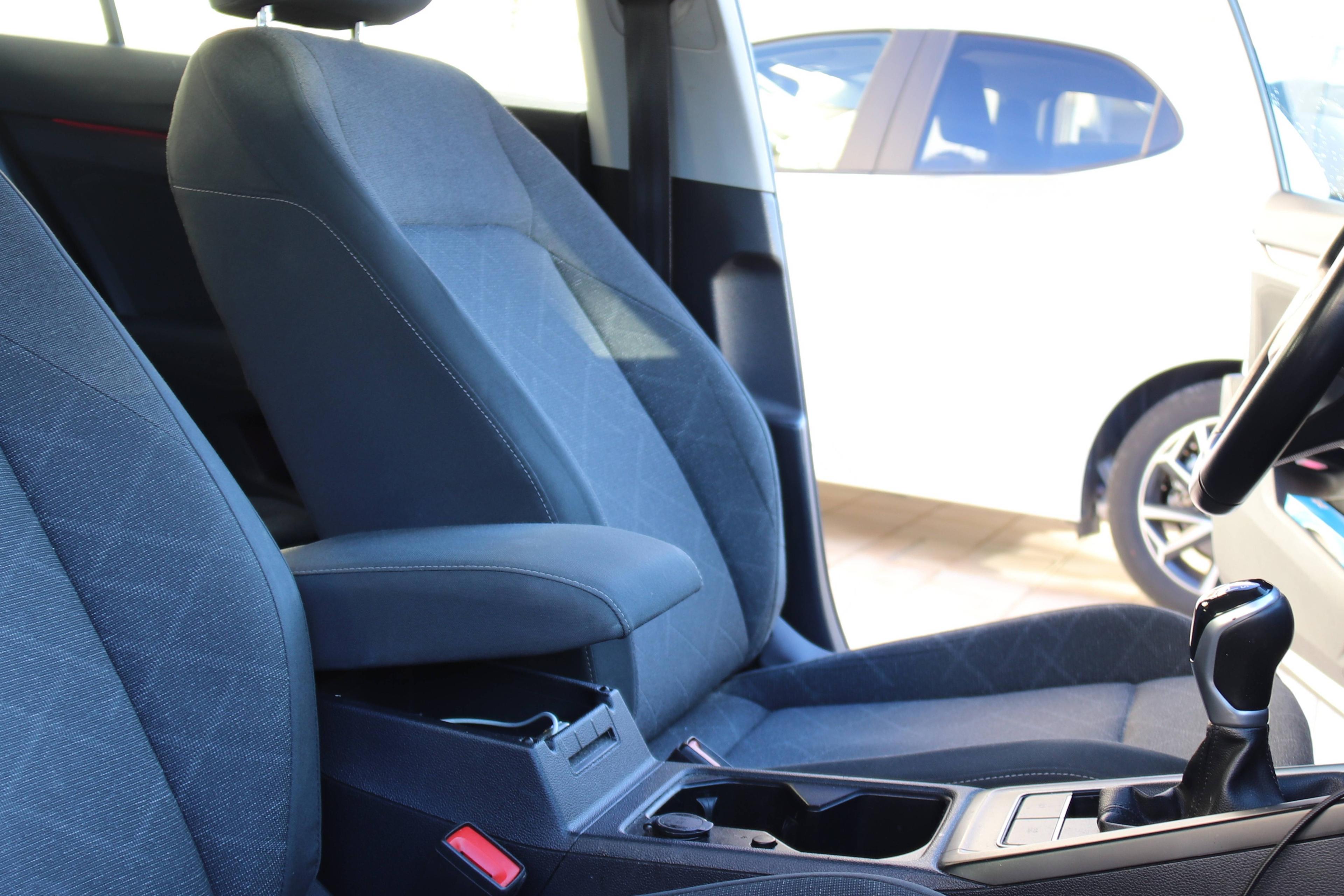 VOLKSWAGEN VOLKSWAGEN GOLF