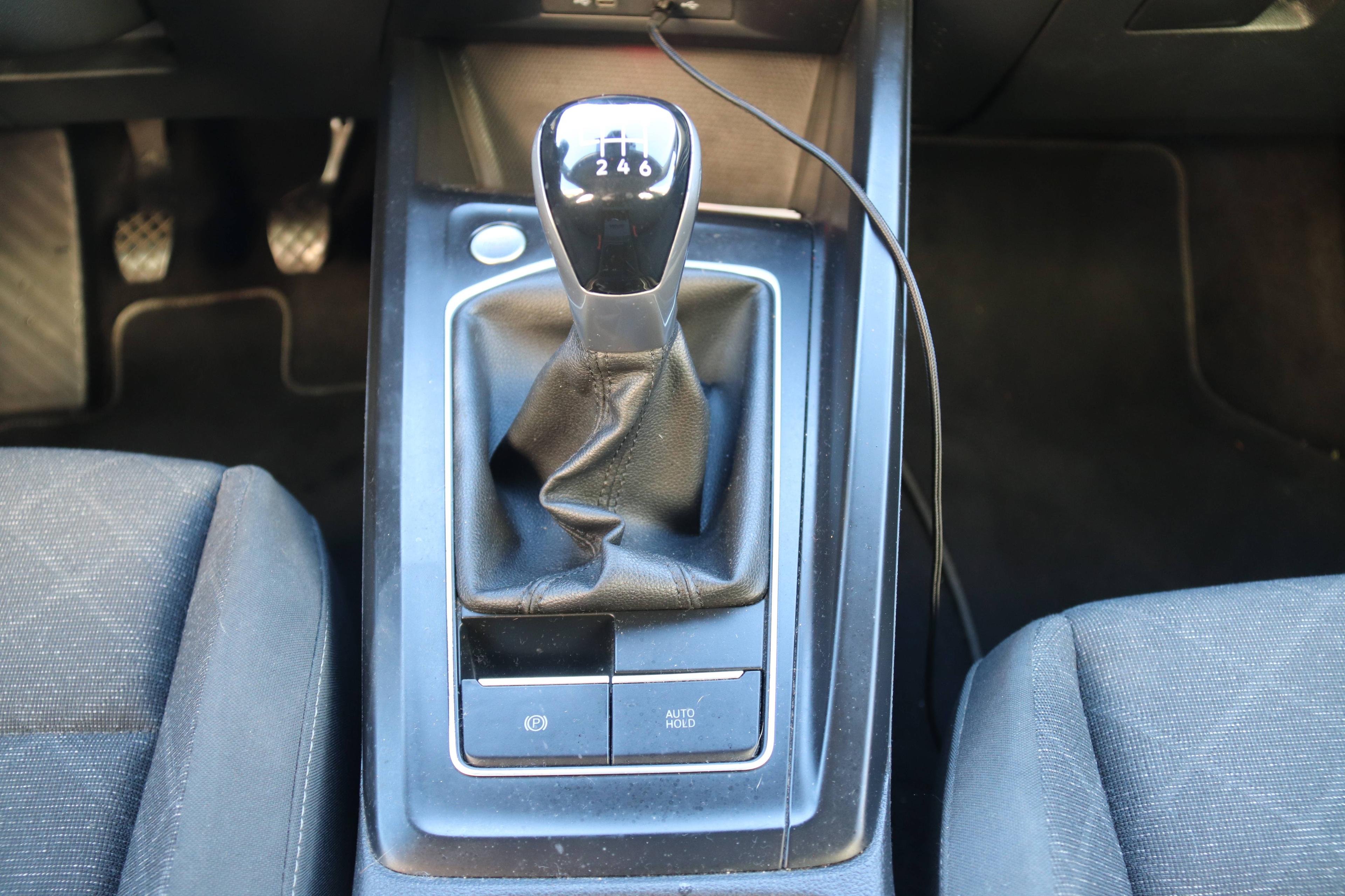 VOLKSWAGEN VOLKSWAGEN GOLF