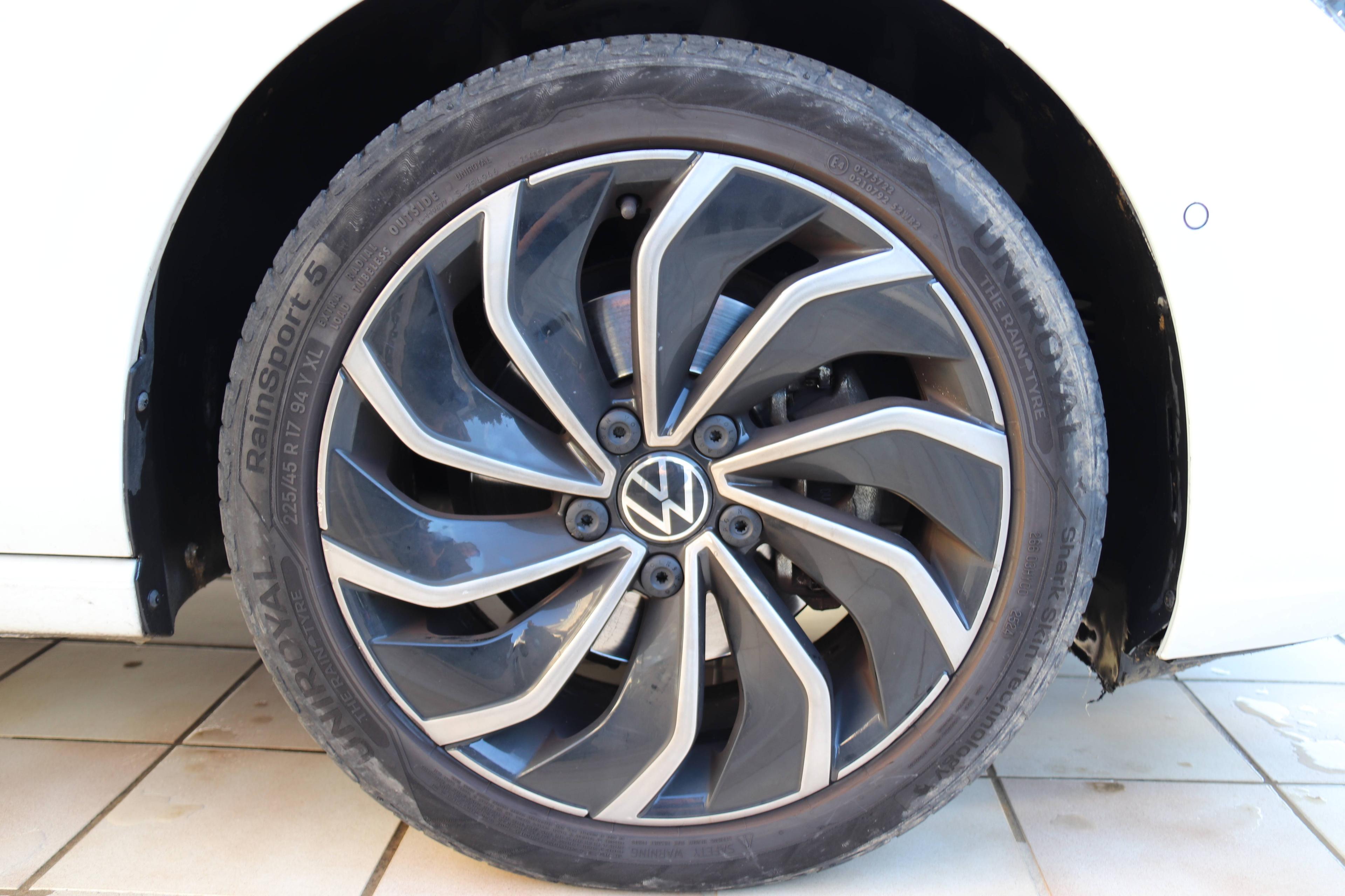 VOLKSWAGEN VOLKSWAGEN GOLF