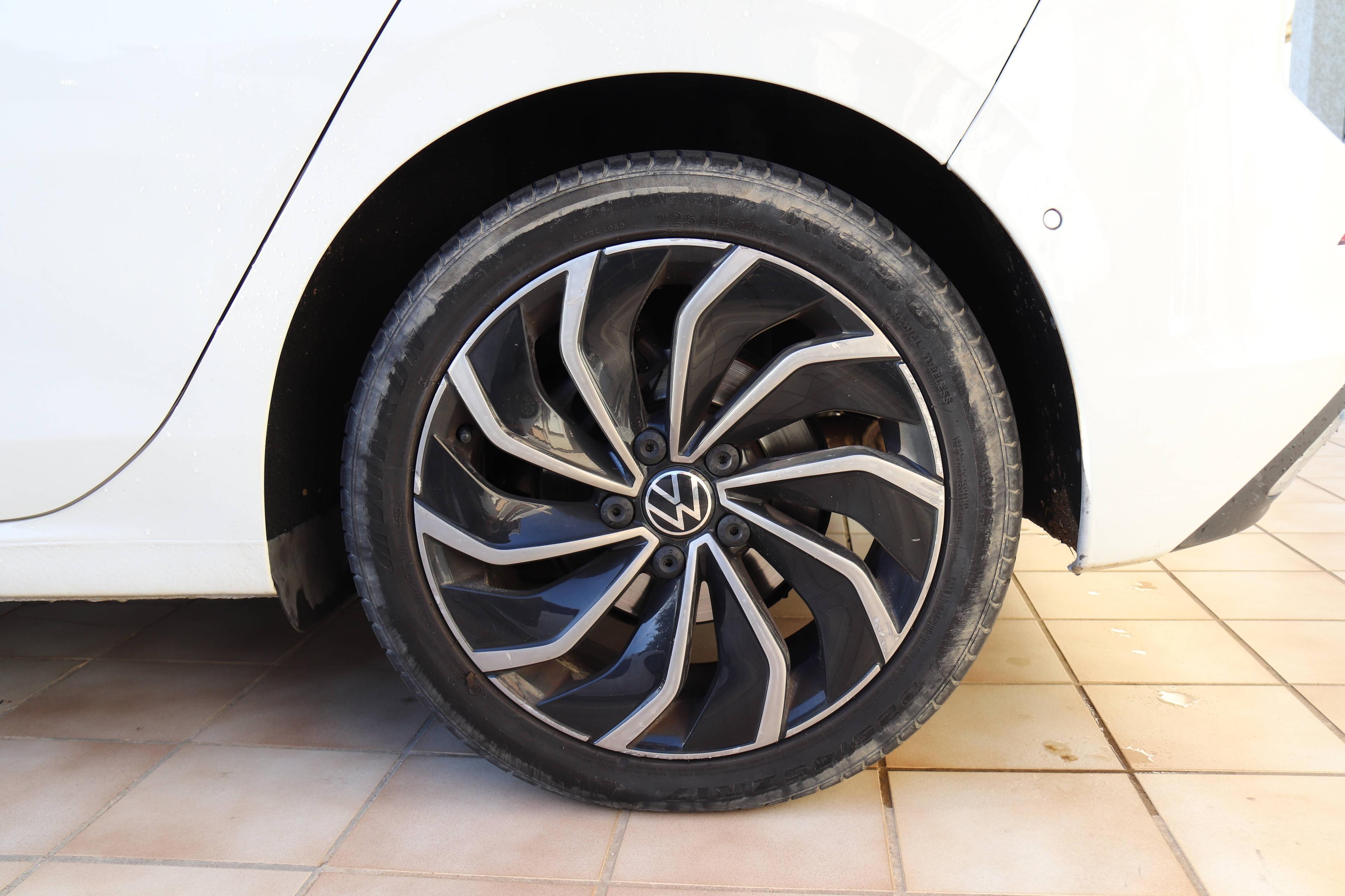 VOLKSWAGEN VOLKSWAGEN GOLF