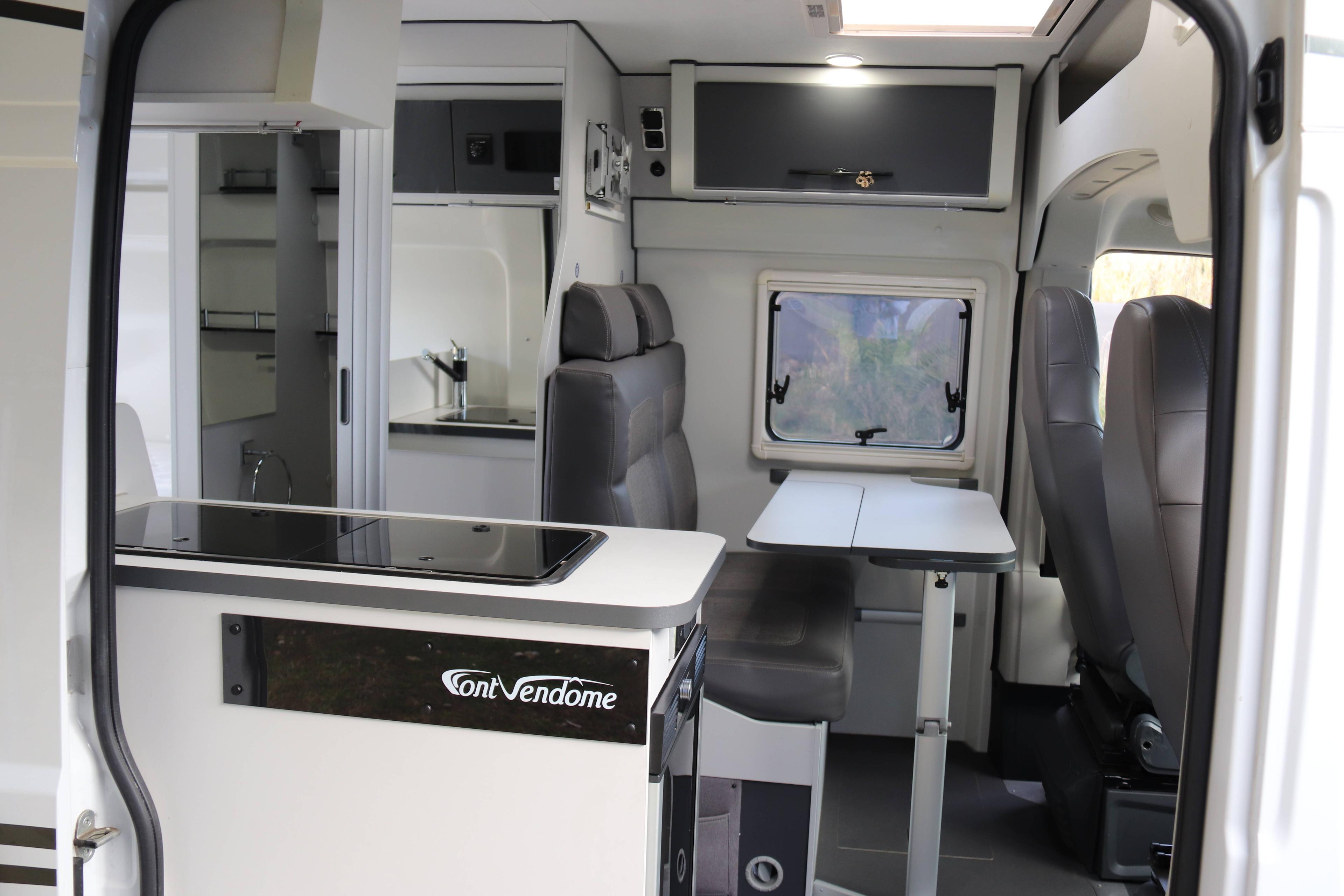 FIAT   DUCATO 2.2L 140CH 4 PL 3 COUCHAG