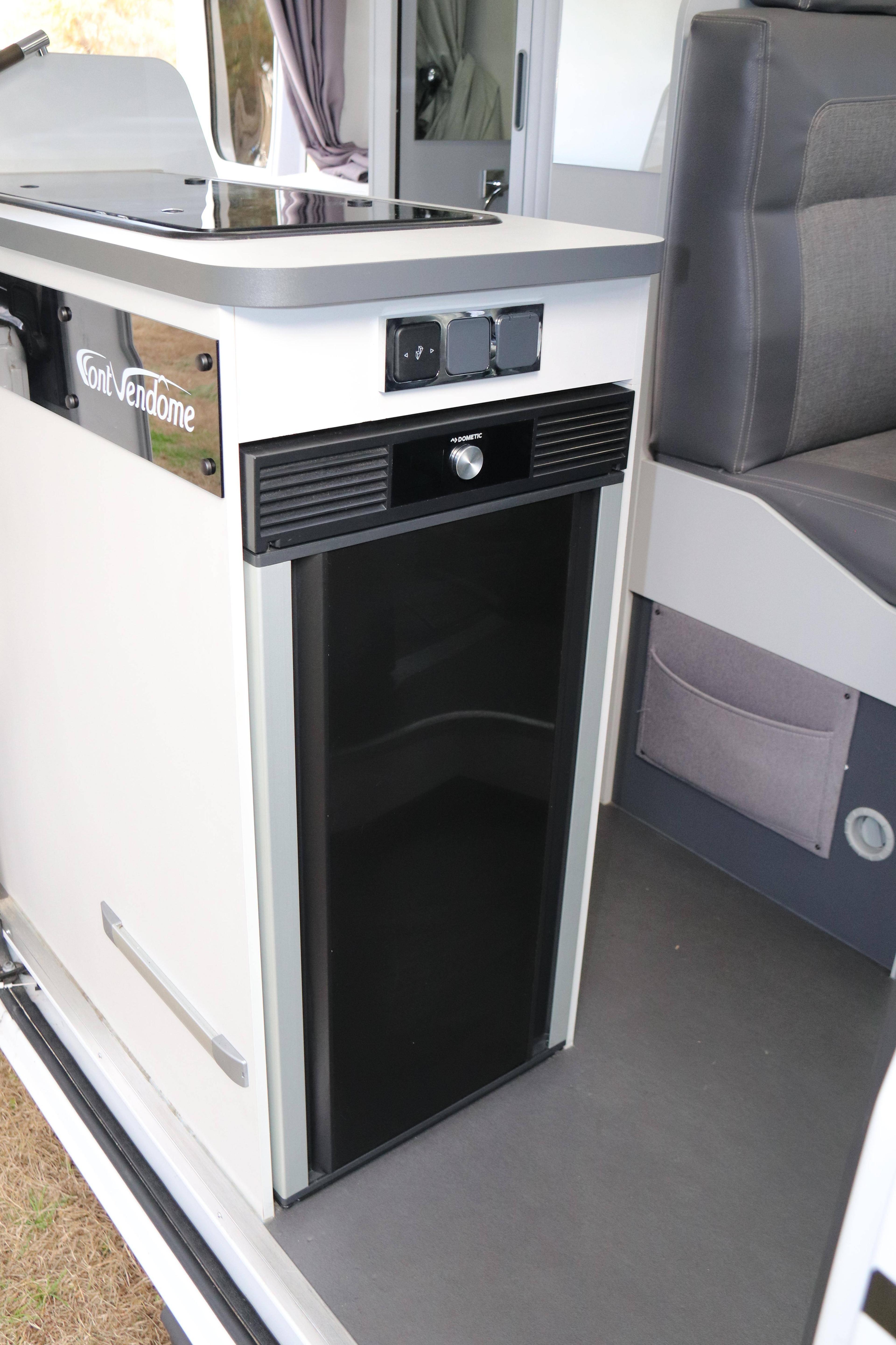 FIAT   DUCATO 2.2L 140CH 4 PL 3 COUCHAG