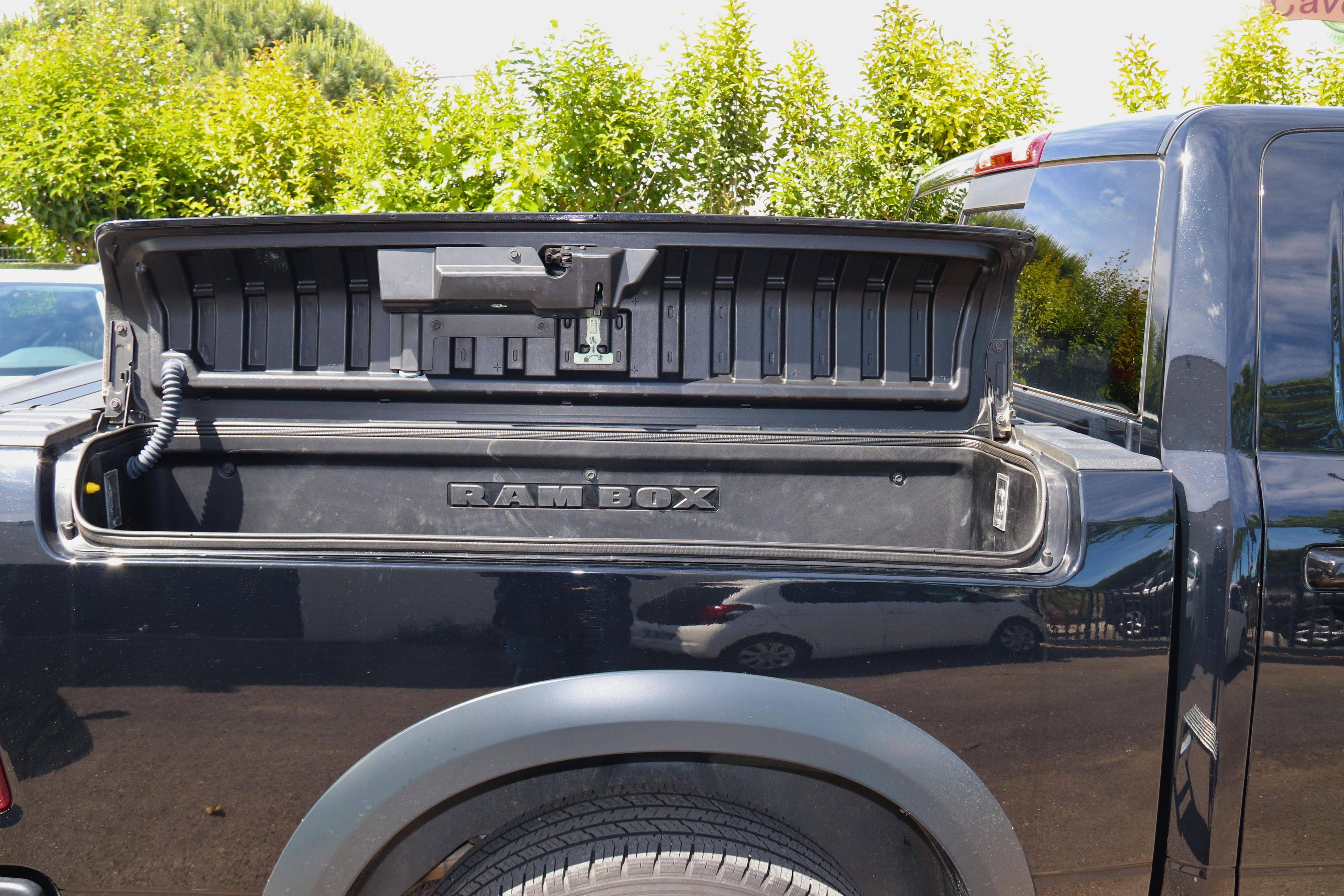 DODGE  DODGE RAM 1500