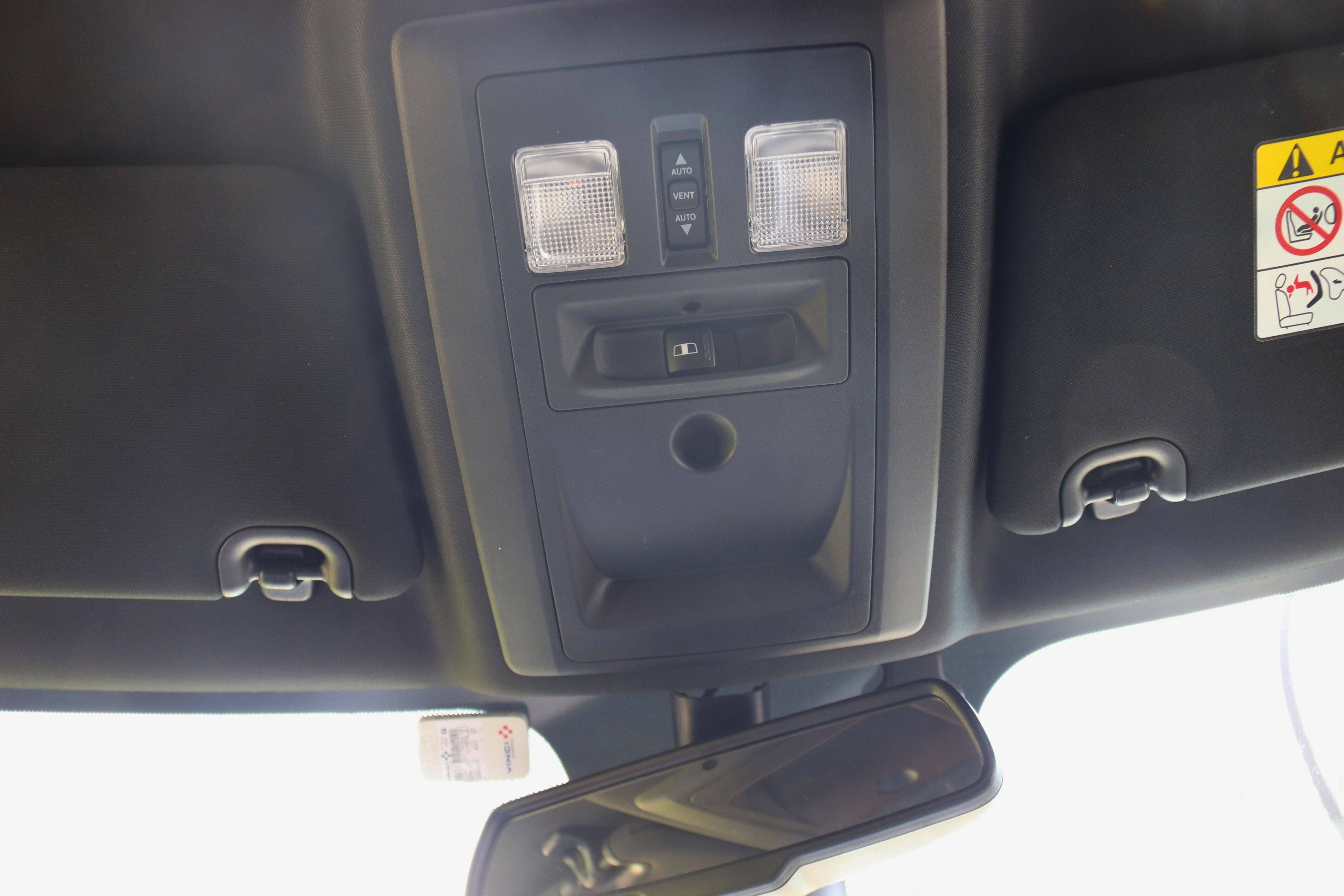DODGE  DODGE RAM 1500